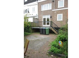 Huur 7 slaapkamer huis van 210 m² in Amstelveen