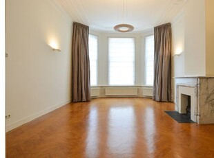 Huur 7 slaapkamer huis van 368 m² in 's-Gravenhage