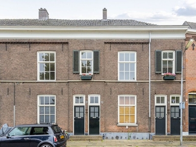 Oostwal in Den Bosch (84m2)