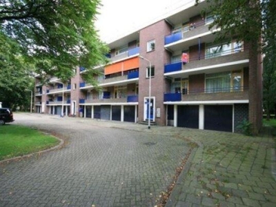 Azuurweg in Tilburg (72m2)