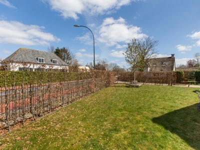 Huis Oud-Loosdrechtsedijk in Loosdrecht