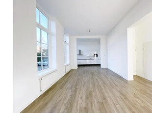 Huur 2 slaapkamer appartement van 112 m² in Oegstgeest