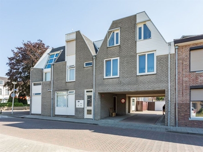 Ruiterstallen in Steenbergen (65m2)