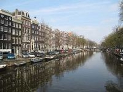 Singel in Amsterdam (90m2)