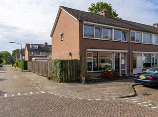 Van Nuyssenburgstraat 2, Geertruidenberg