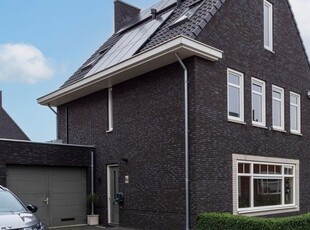 Mgr. Bekkersstraat 2B, Waalwijk