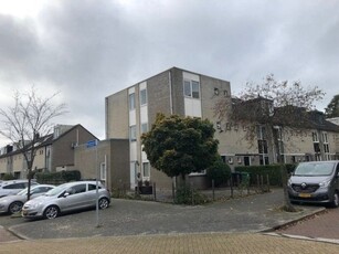 Woonhuis in Amstelveen met 4 kamers