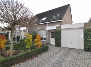 Woonhuis in Veldhoven met 5 kamers