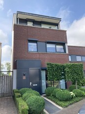 Woonhuis in Veldhoven met 5 kamers