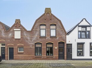 Weststraat 15, Sint