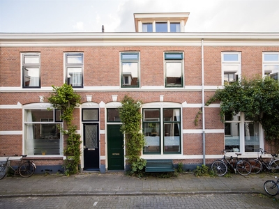 Riouwstraat 68