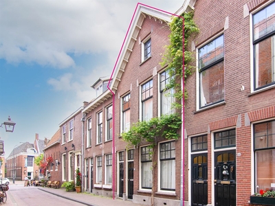 Zuiderstraat 24