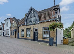 Kerkstraat 17, Strijen