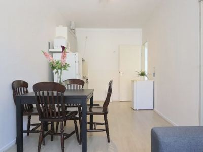 Appartement te huur Strevelsweg, Rotterdam