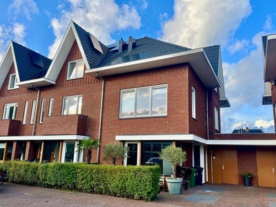 Mastkade in Heemstede (206m2)