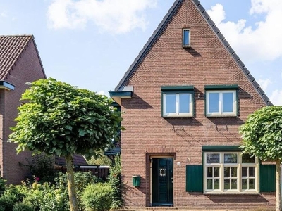 Spoorstraat in Best (128m2)