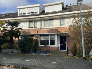 Woonhuis in Nieuw-Vennep met 6 kamers