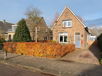 Emmastraat 23