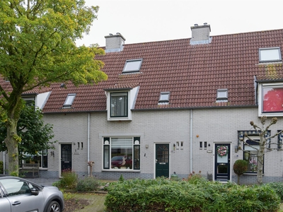 Martinus Zwetslootstraat 8