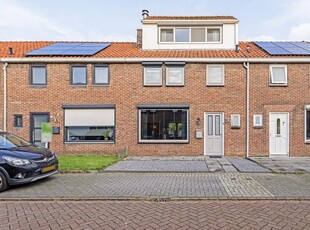 Bernhardstraat 36, Terneuzen