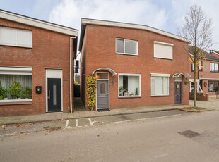 Veldstraat 42