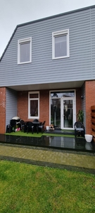 Boven Oosterdiep in Veendam (130m2)