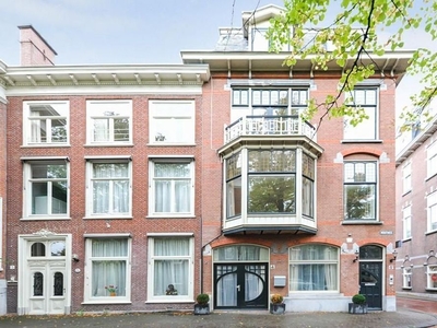 Houtweg in Den Haag (200m2)