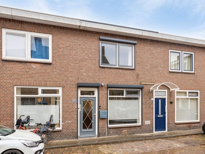 Lange Zandstraat 64