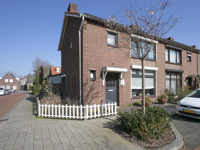 Joannes Knaepenstraat 1