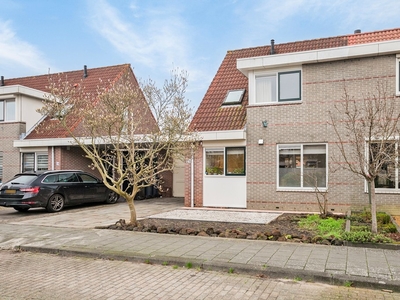 Woning te huur Beursjeskruidstraat, Almere