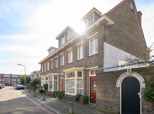 Hadrianusstraat 27, Voorburg