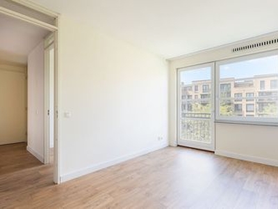 Huur 1 slaapkamer appartement van 103 m² in Amsterdam