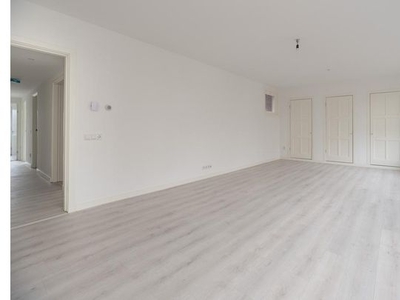 Huur 1 slaapkamer appartement van 92 m² in Bussum