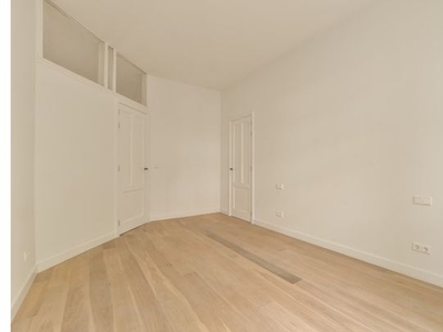 Huur 2 slaapkamer appartement van 113 m² in Amsterdam