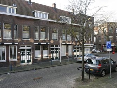 Huur 2 slaapkamer appartement van 47 m² in Rotterdam