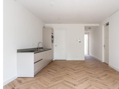 Huur 2 slaapkamer appartement van 69 m² in Rotterdam