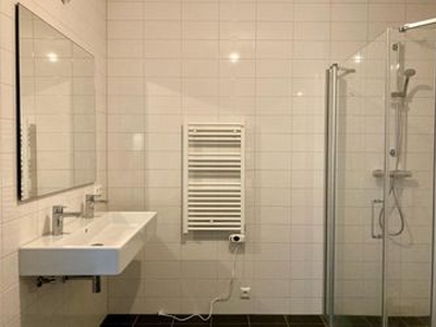 Huur 2 slaapkamer appartement van 83 m² in Amsterdam