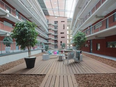 Huur 2 slaapkamer appartement van 83 m² in Voorburg