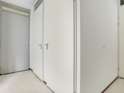 Huur 2 slaapkamer appartement van 86 m² in Alkmaar