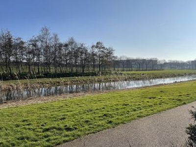 Huur 2 slaapkamer appartement van 90 m² in Alphen Aan Den Rijn