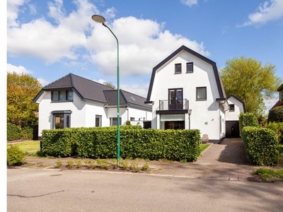 Huur 3 slaapkamer huis van 175 m² in Amersfoort