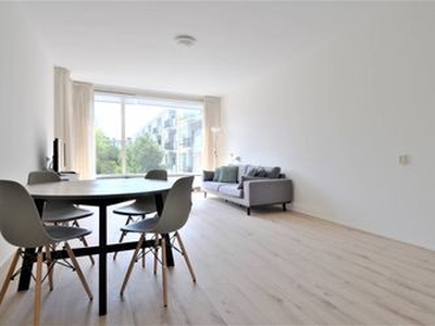 Huur 4 slaapkamer appartement van 80 m² in Amsterdam