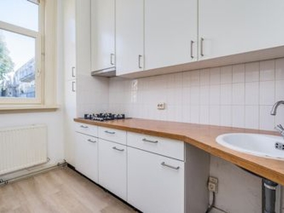 Huur 4 slaapkamer appartement van 98 m² in Rotterdam