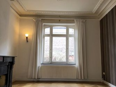 Huur 4 slaapkamer huis van 237 m² in Maastricht