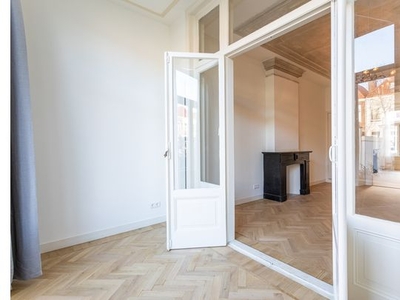 Huur 6 slaapkamer appartement van 168 m² in 's-Gravenhage