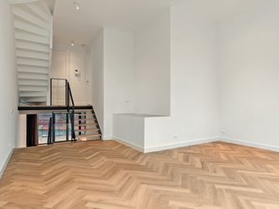 Huur 6 slaapkamer appartement van 175 m² in Amsterdam