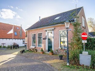 Hogereind 4, De Waal