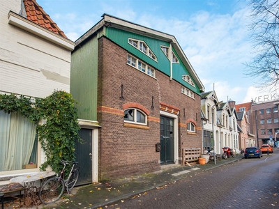 Ooievaarstraat 12