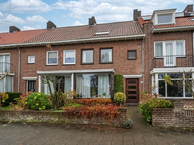 Oranjestraat 17