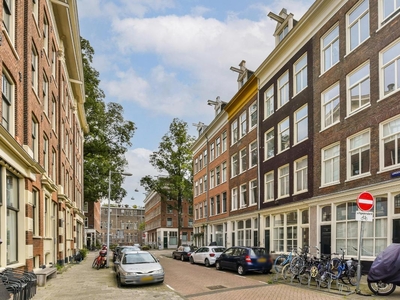 Lijndenstraat 22 III